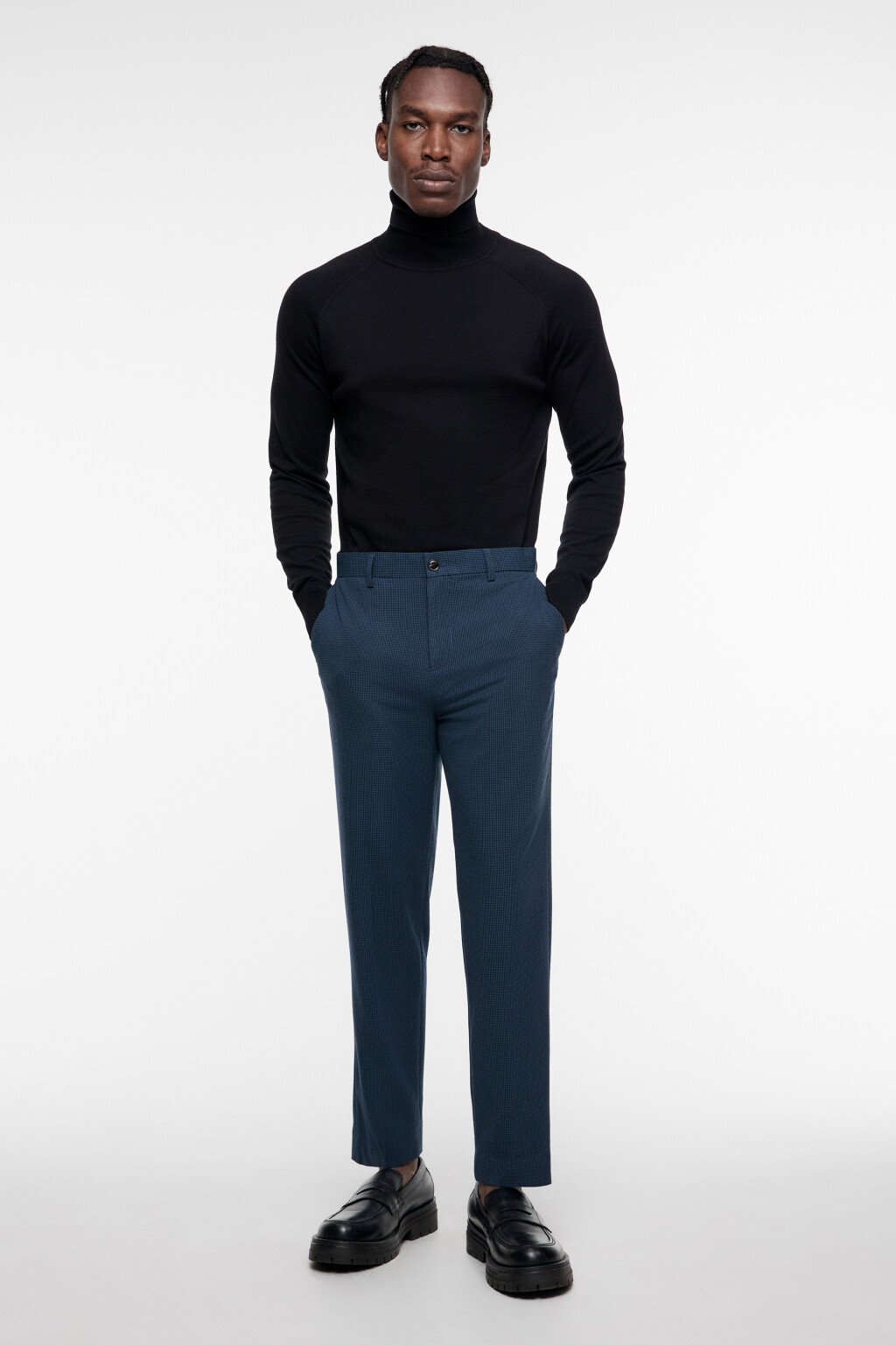 Брюки зауженные костюмные со средней посадкой - цвет черный - 1