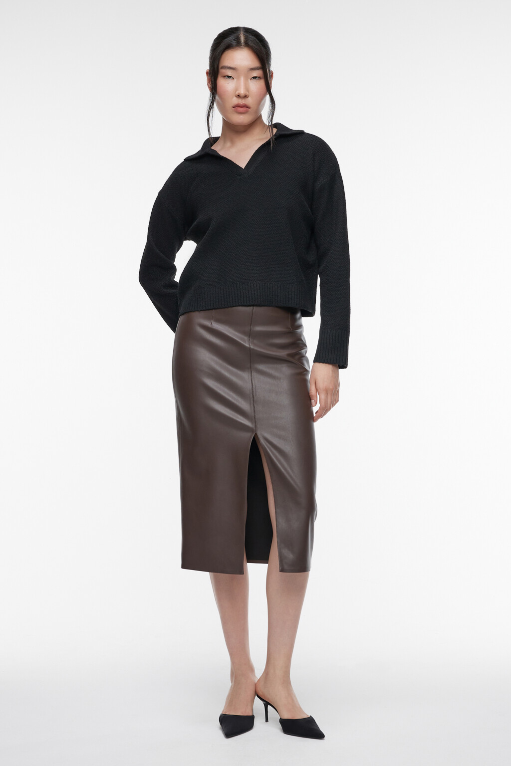 Джемпер вязаный ажурный с воротником-поло - цвет черный - 4