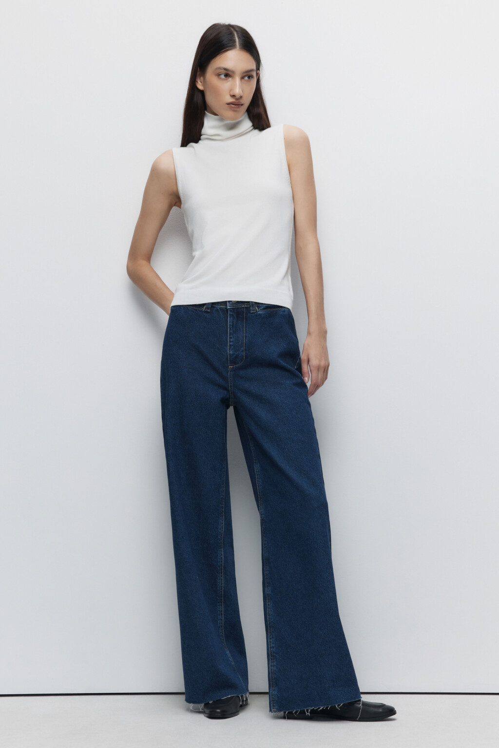Джинсы wide с высокой посадкой и открытыми срезами - цвет синий - 6