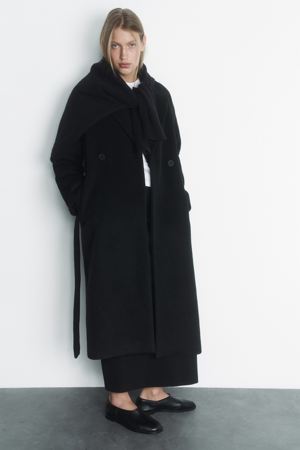 Пальто классическое с широким поясом - цвет черный - 10