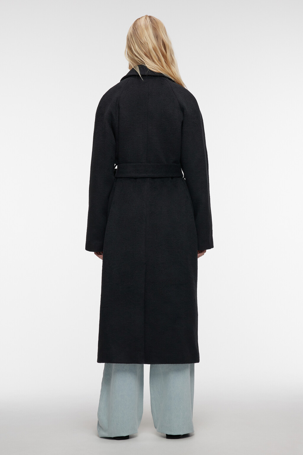 Пальто классическое с широким поясом - цвет черный - 4