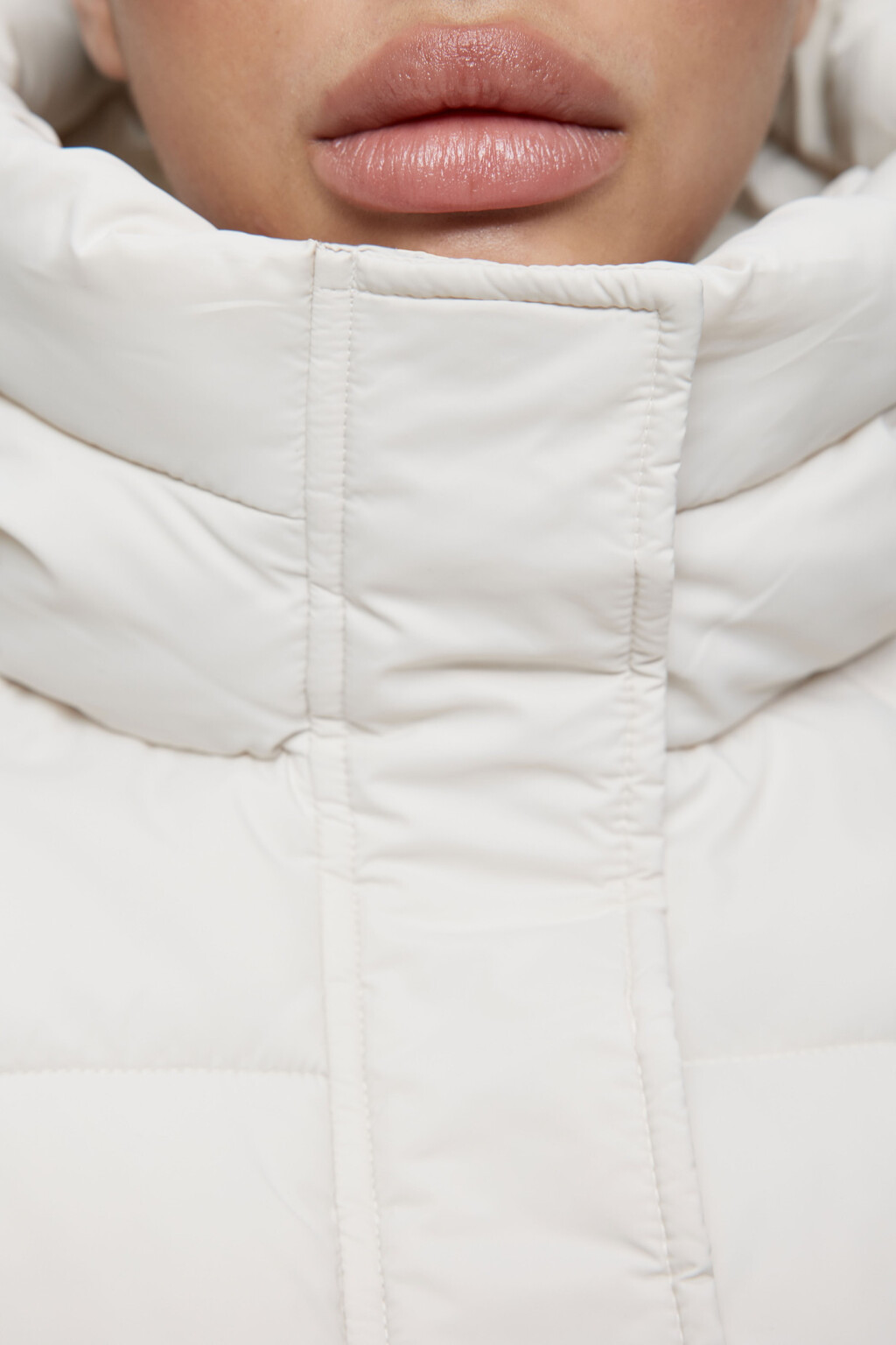 Куртка oversize стеганая утепленная с капюшоном - цвет молочный - 5