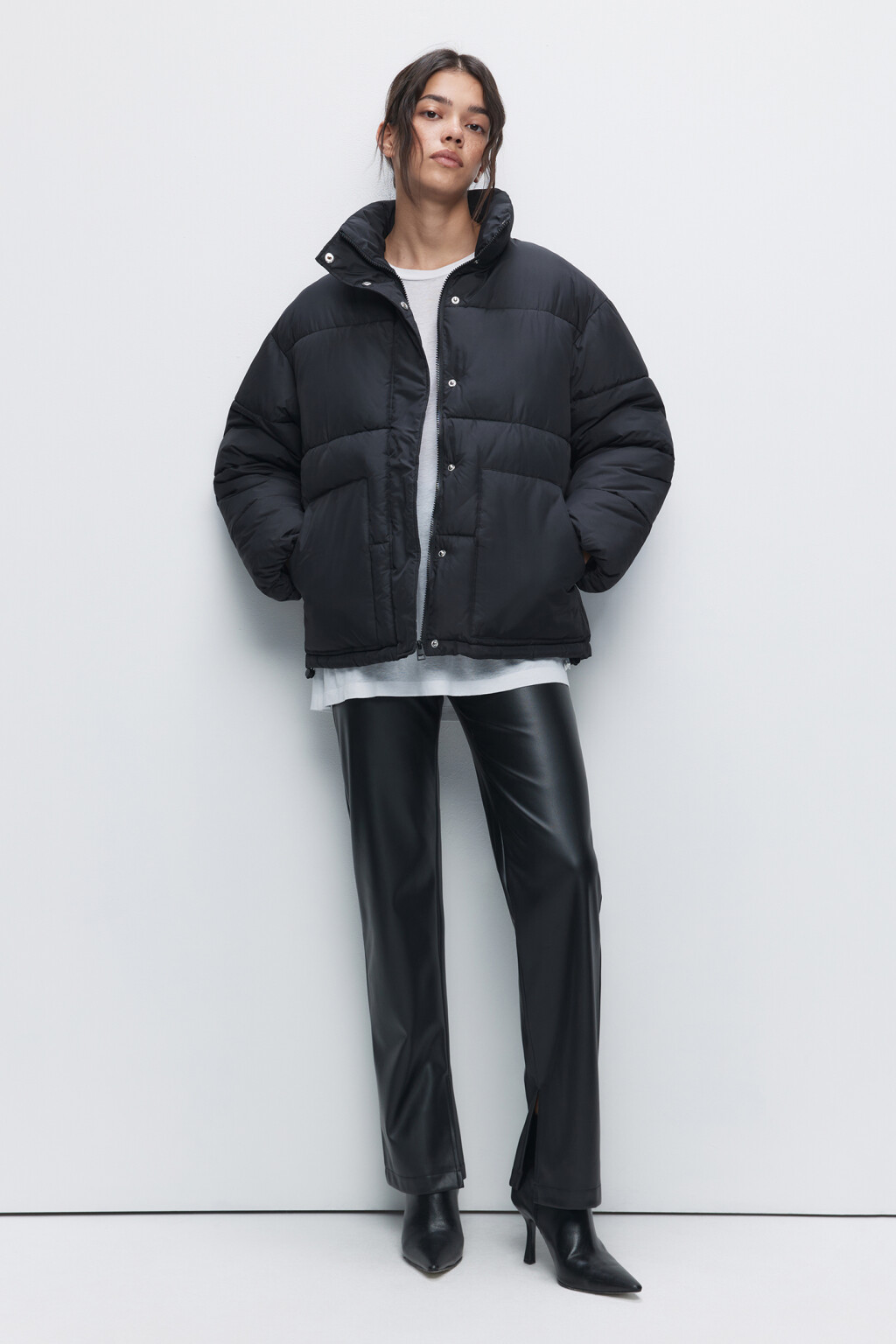 Куртка oversize короткая стеганая с воротником-стойкой - цвет черный - 1