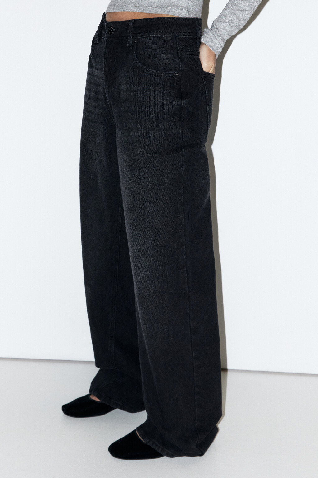 Джинсы wide широкие с перекрученным швом - цвет черный - 4