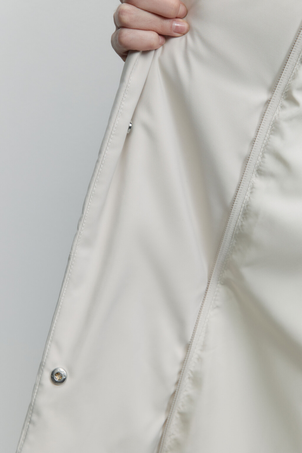 Пальто стеганое утепленное с капюшоном и поясом - цвет бежевый - 7