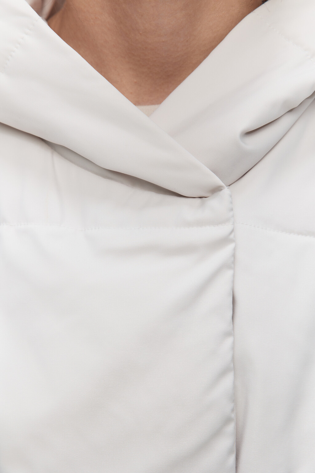 Куртка стеганая утепленная с капюшоном и поясом - цвет молочный - 5