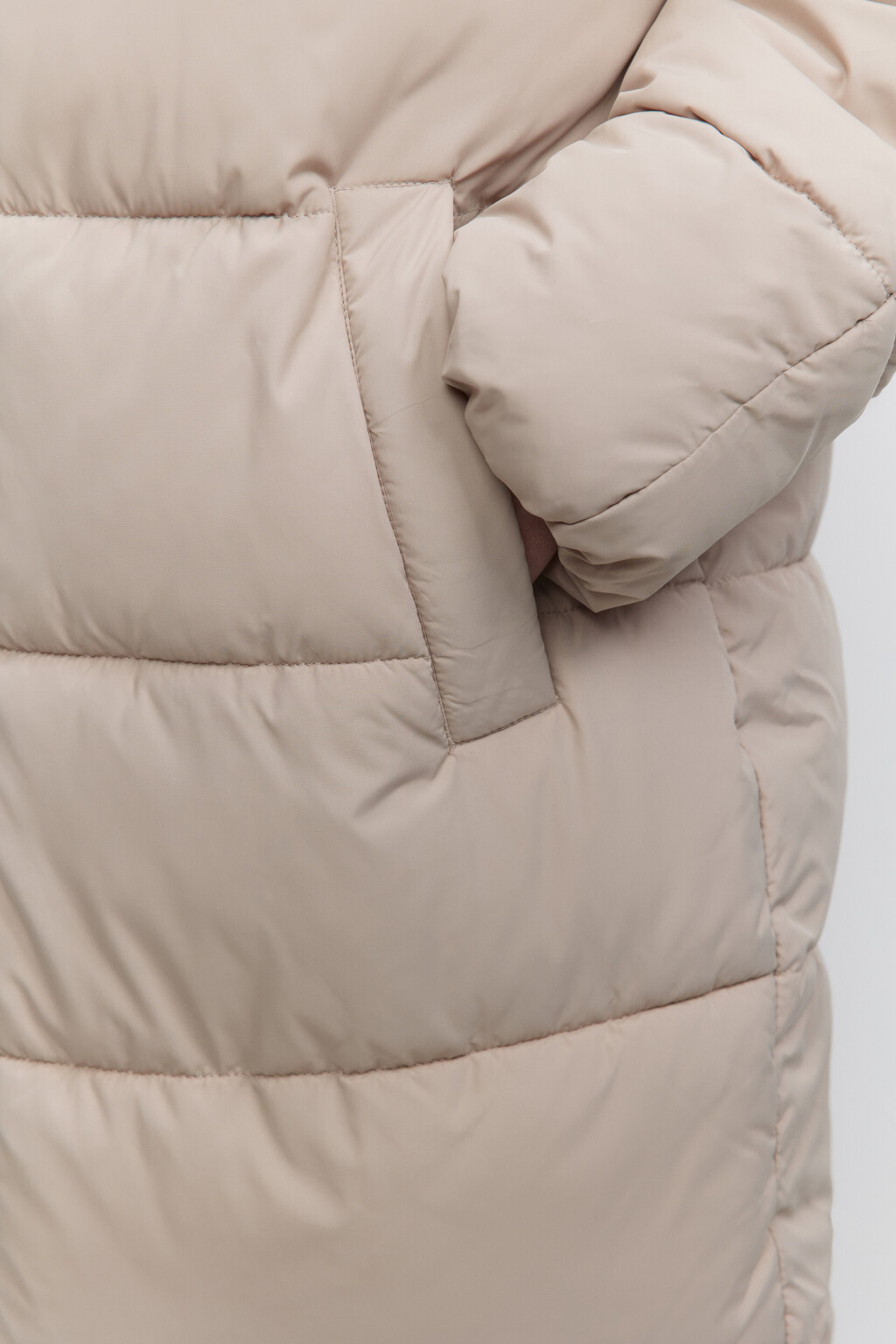 Пальто длинное стеганое утепленное с капюшоном - цвет бежевый - 6