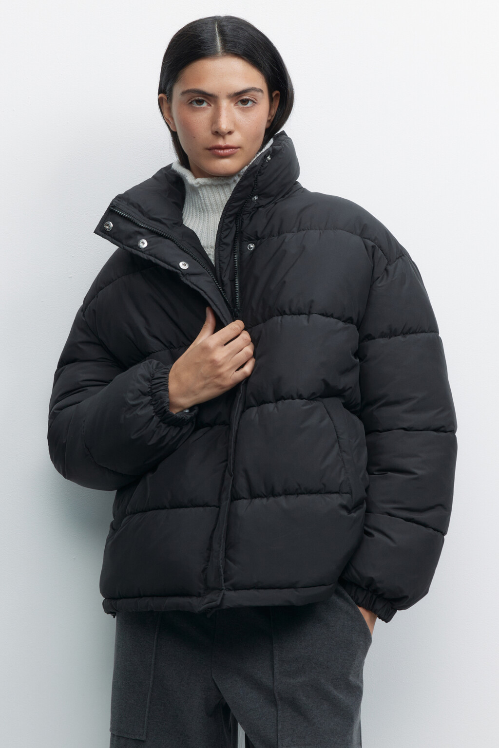 Куртка-пуховик стеганая с воротником-стойкой - цвет черный - 2