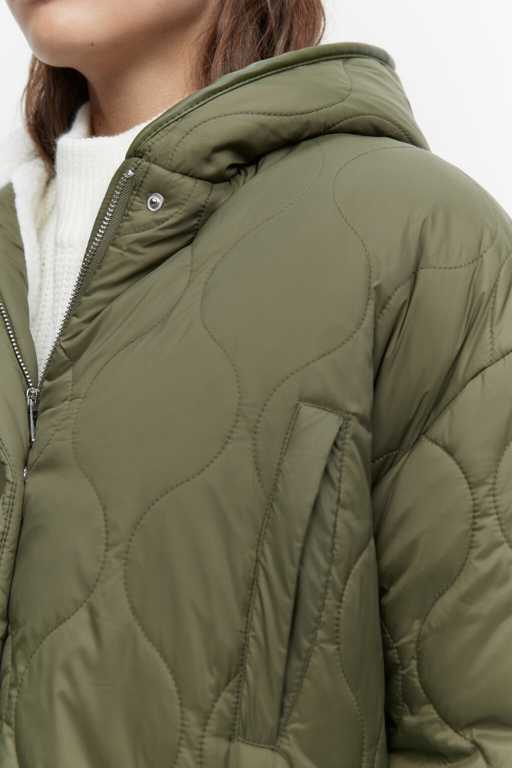 Куртка-парка стеганая с меховой подкладкой и капюшоном - цвет зеленый - 5