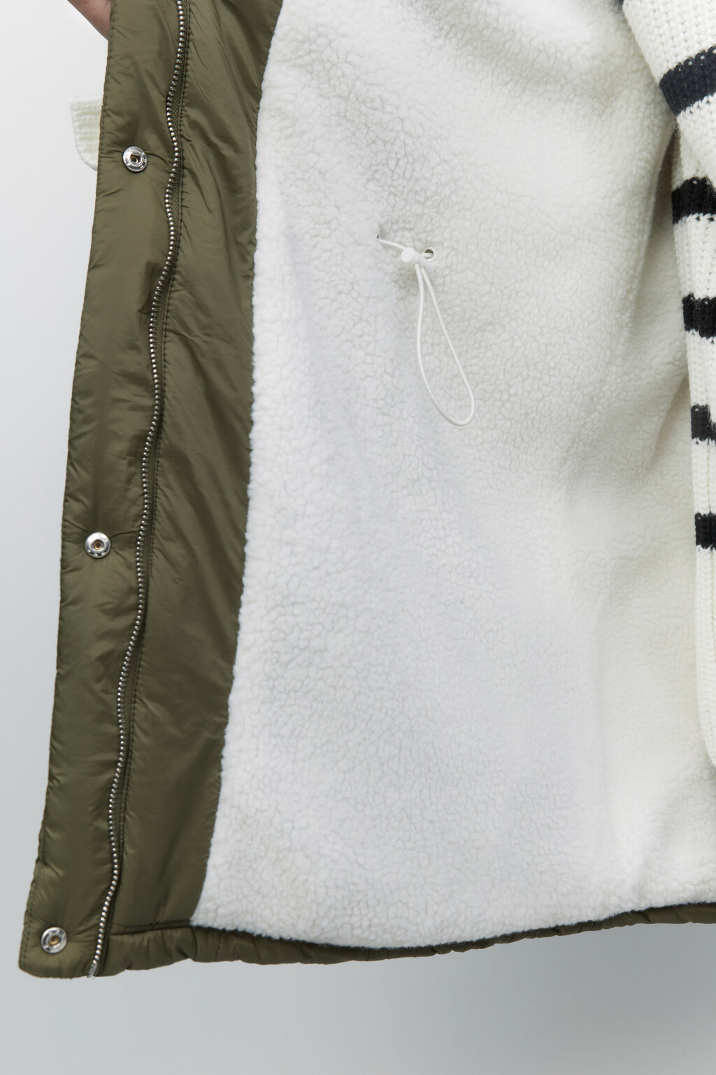 Куртка-парка стеганая с меховой подкладкой и капюшоном - цвет зеленый - 7
