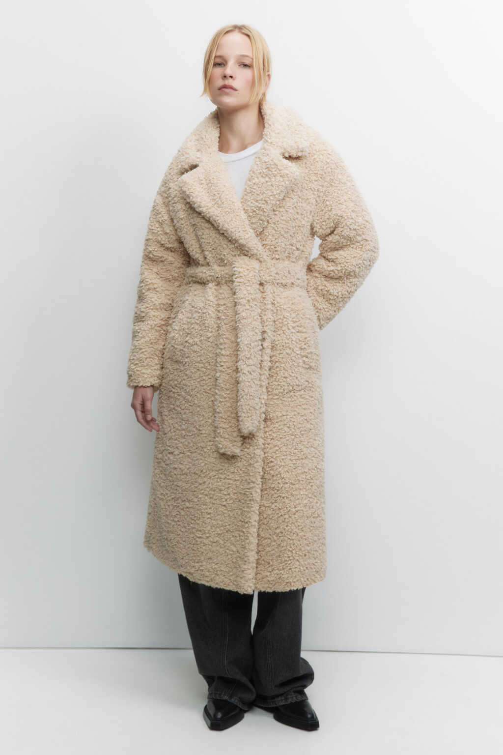 Шуба-тедди из искусственного меха с поясом - цвет бежевый - 3