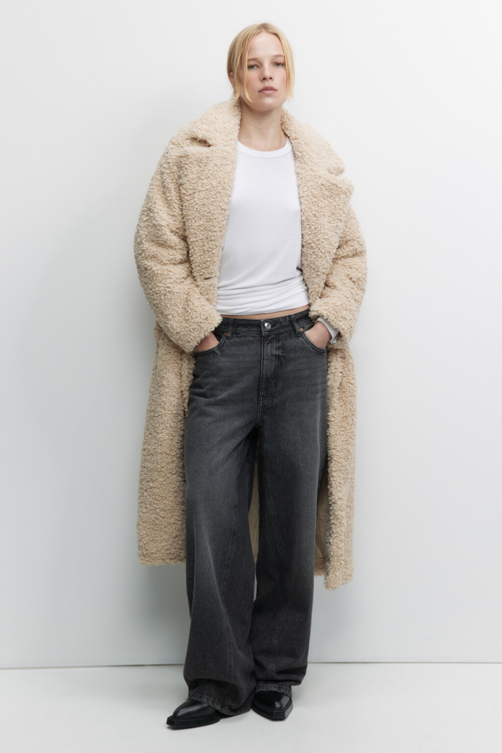 Шуба-тедди из искусственного меха с поясом - цвет бежевый - 2