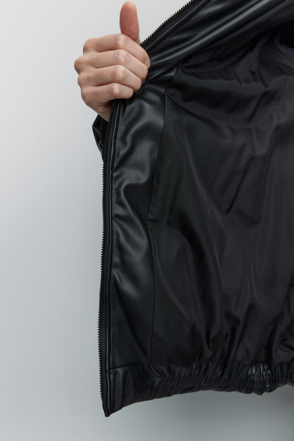 Куртка стеганая короткая с капюшоном - цвет черный - 8