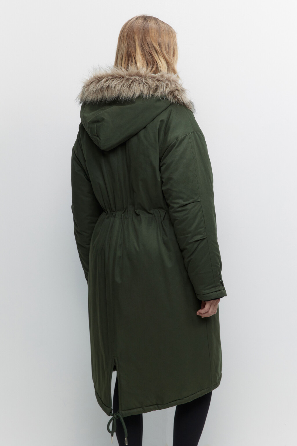 Куртка-парка длинная с опушкой и капюшоном - цвет зеленый - 4