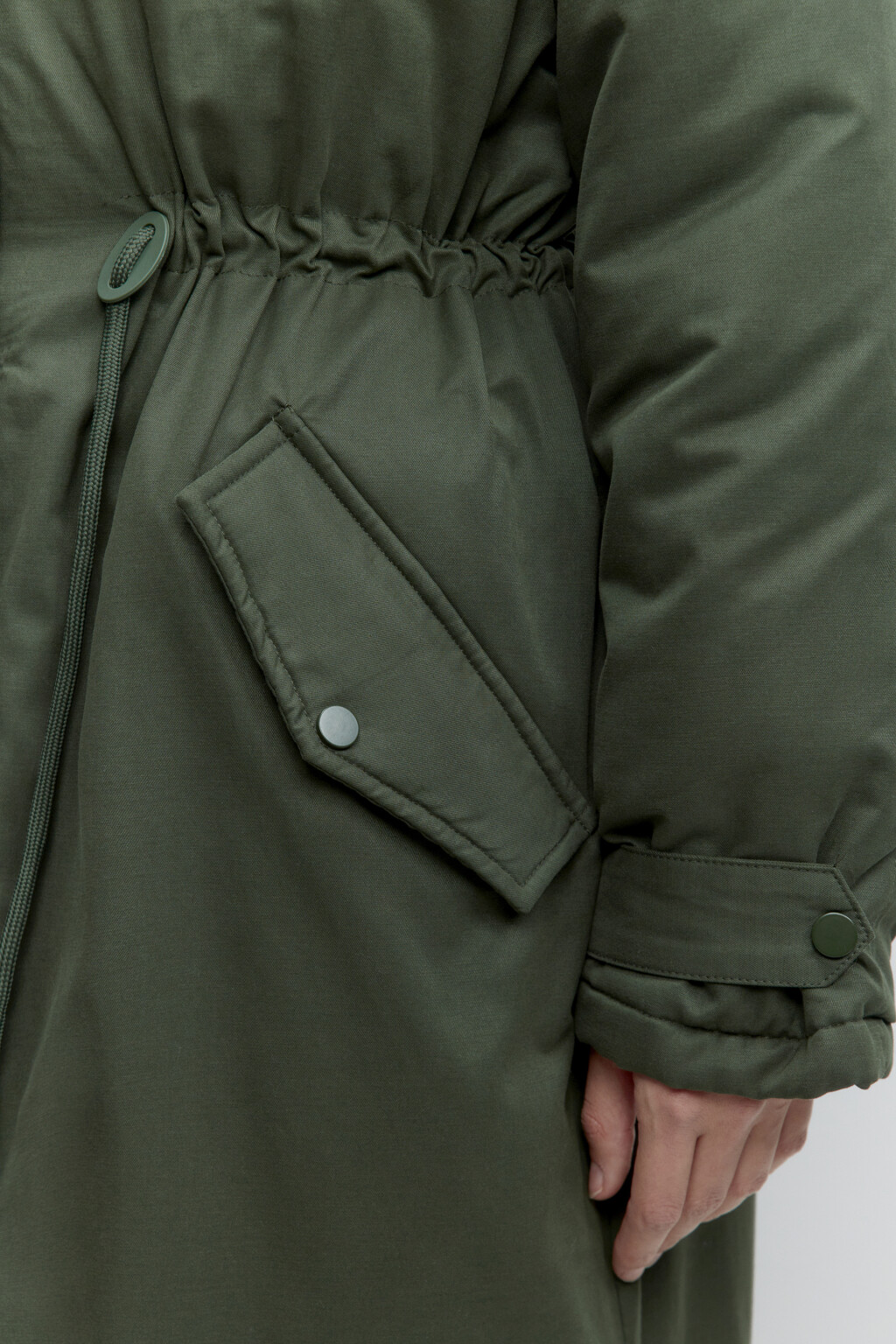 Куртка-парка длинная с опушкой и капюшоном - цвет зеленый - 8