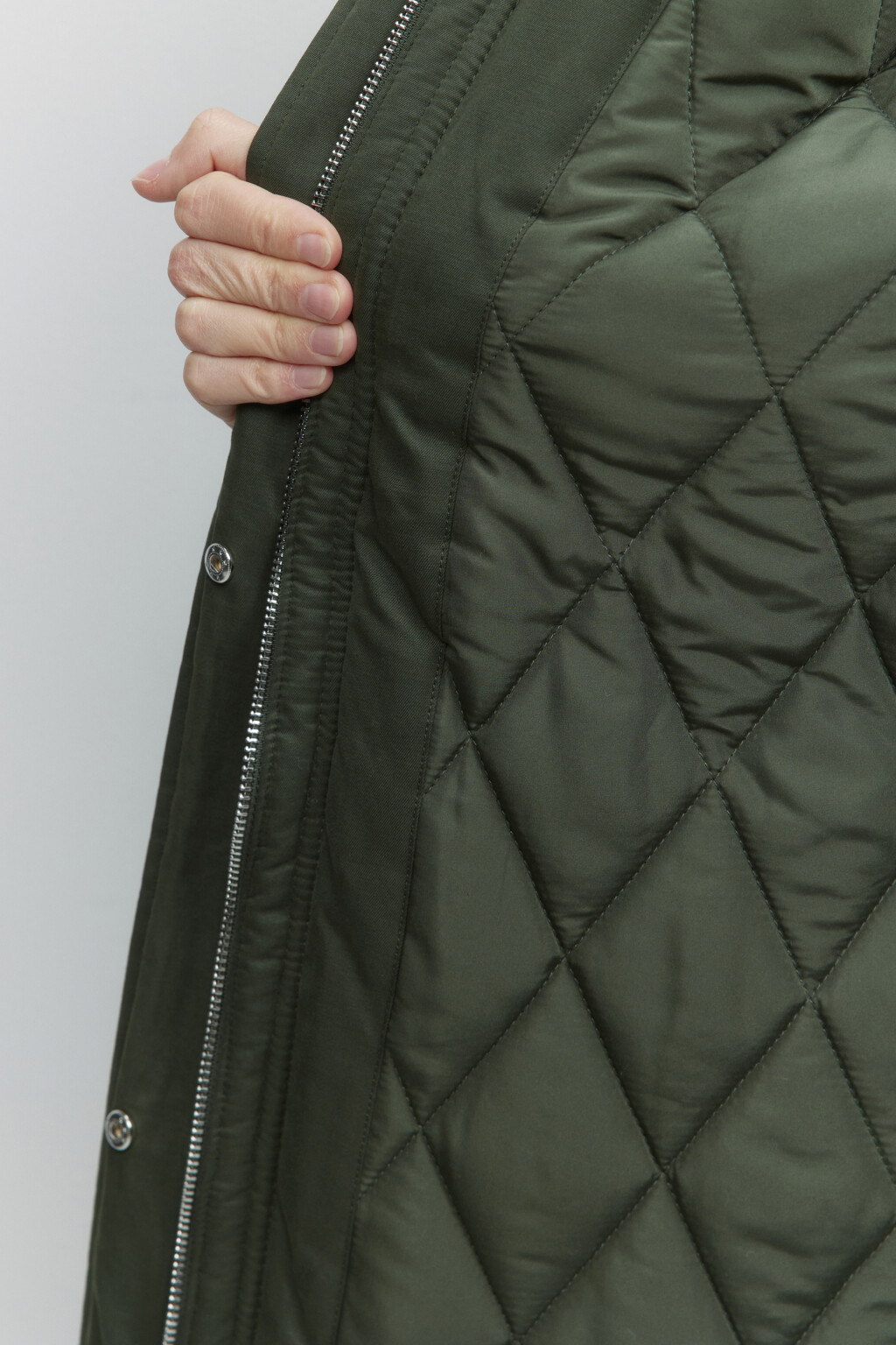 Куртка-парка длинная с опушкой и капюшоном - цвет зеленый - 9