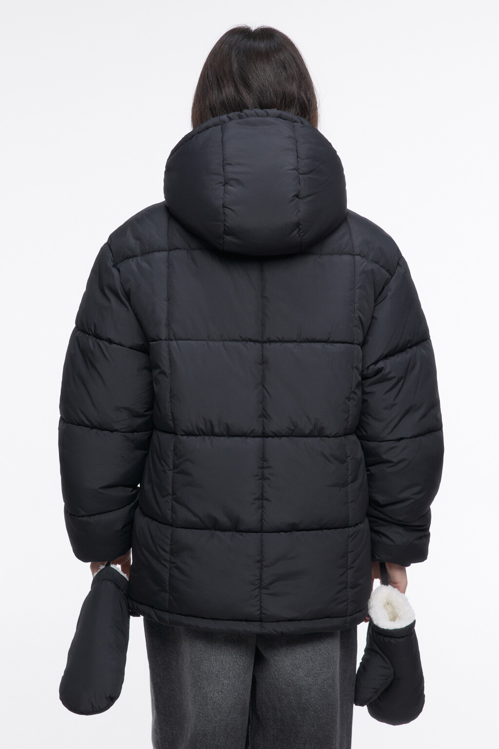 Куртка стеганая с капюшоном и варежками - цвет черный - 4