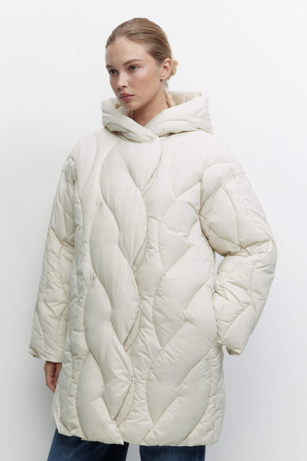 Пальто стеганое с капюшоном и стежкой-косичкой - цвет бежевый - 3