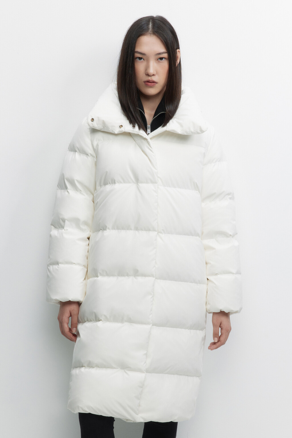 Пуховик удлиненный на натуральном утеплителе - цвет молочный - 2