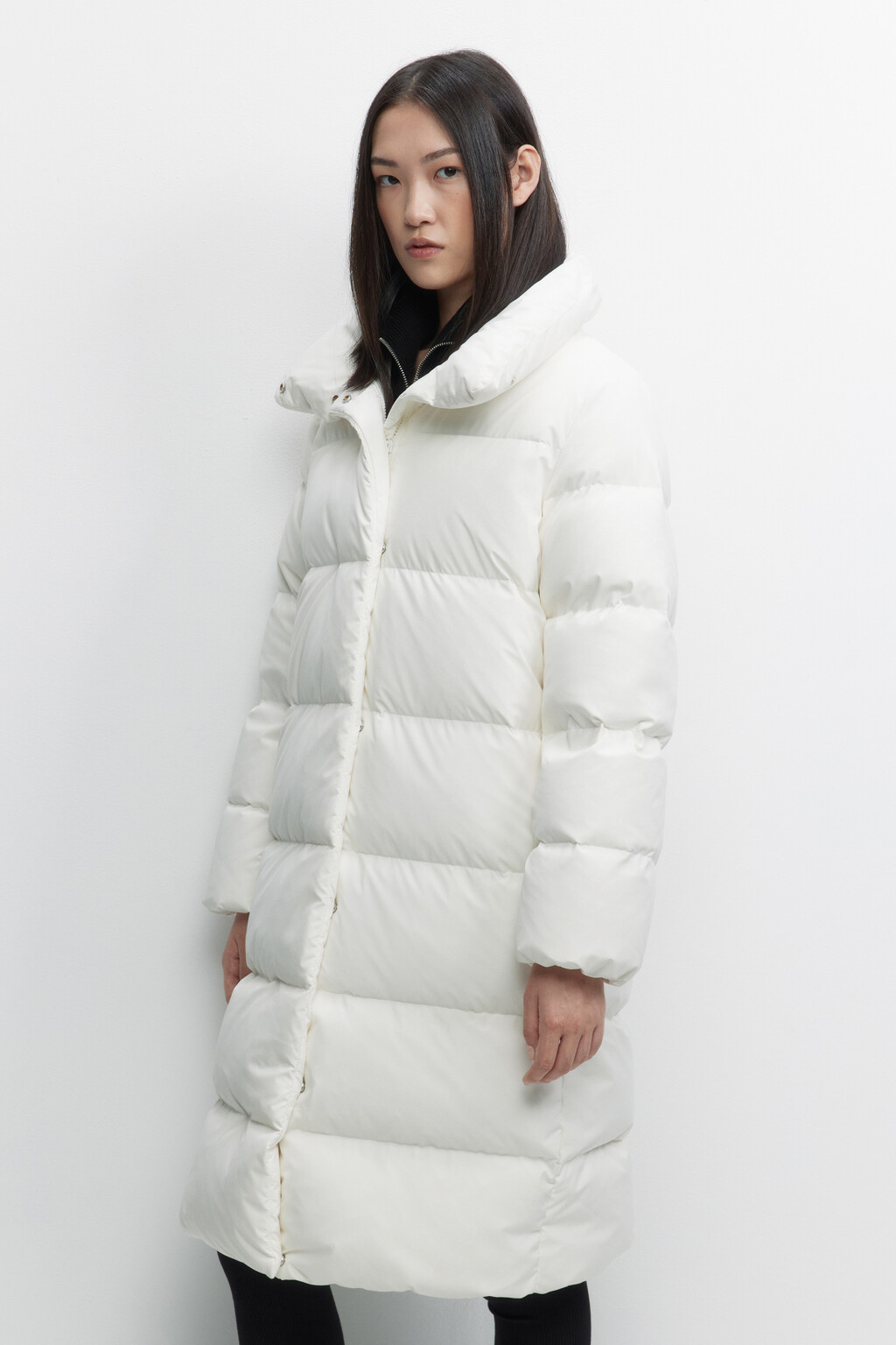 Пуховик удлиненный на натуральном утеплителе - цвет молочный - 3