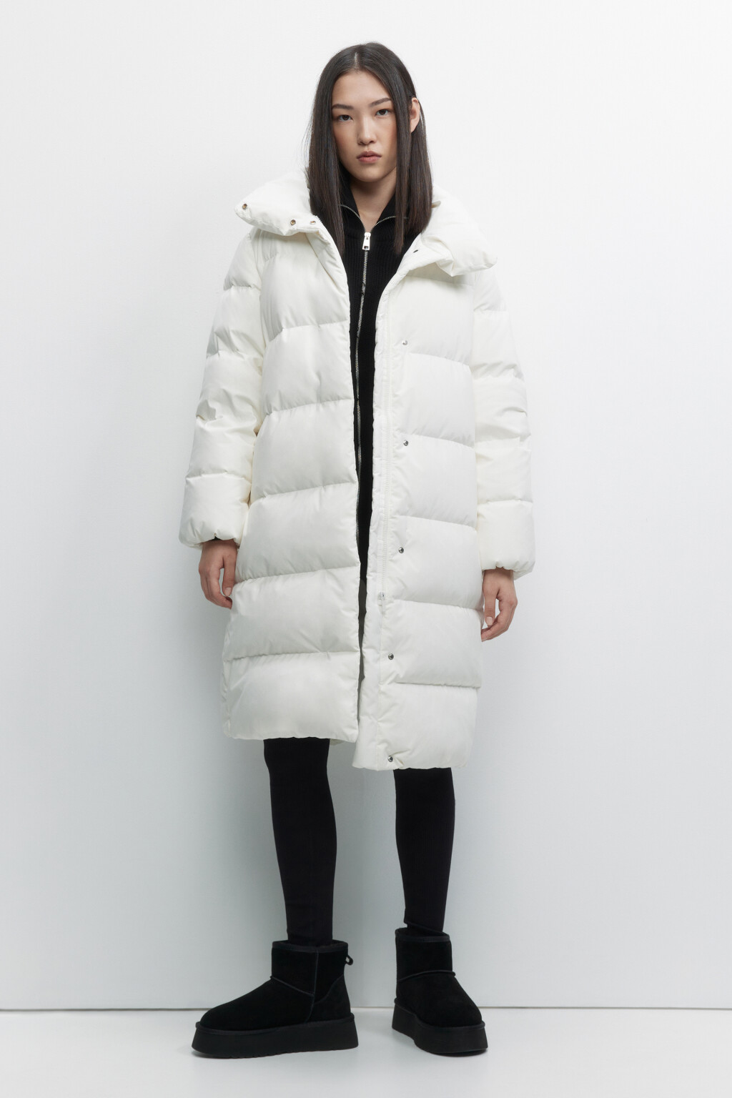 Пуховик удлиненный на натуральном утеплителе - цвет молочный - 1