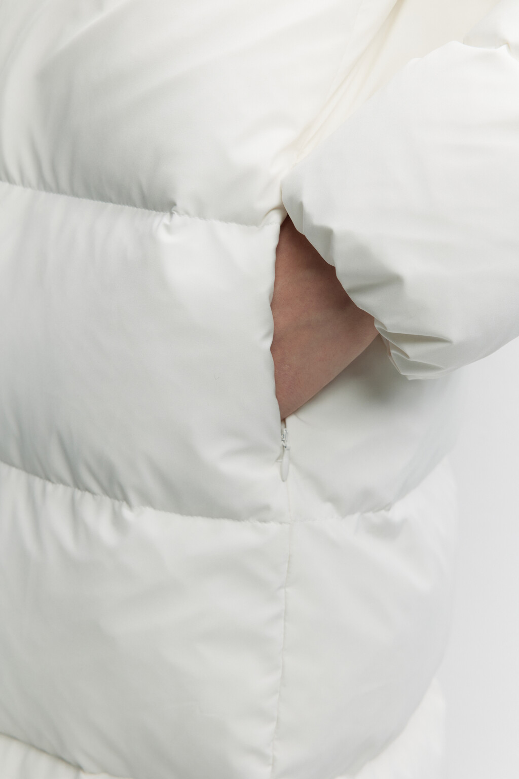Пуховик удлиненный на натуральном утеплителе - цвет молочный - 6