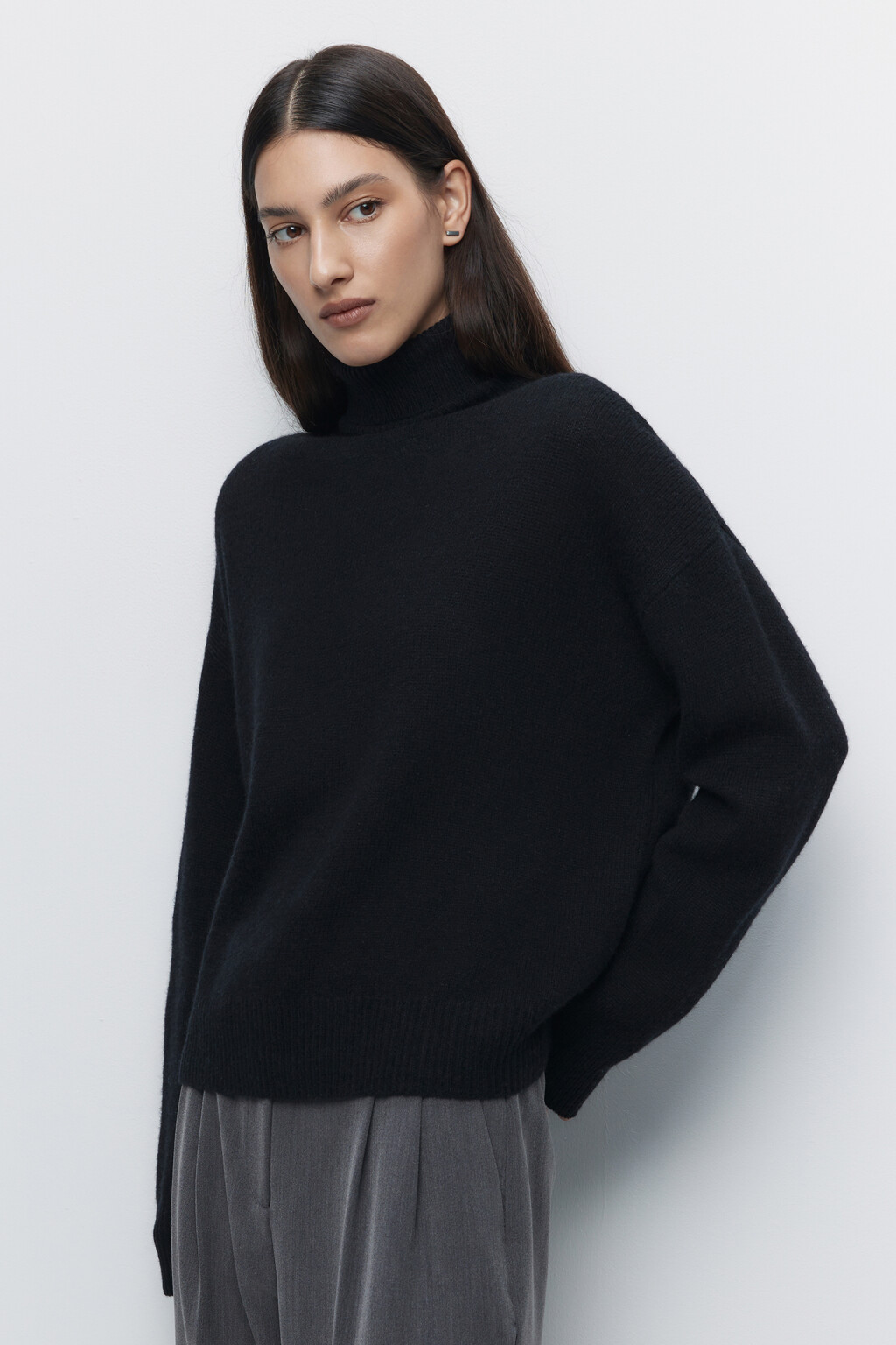 Свитер вязаный премиум из натуральной шерсти - цвет черный - 4