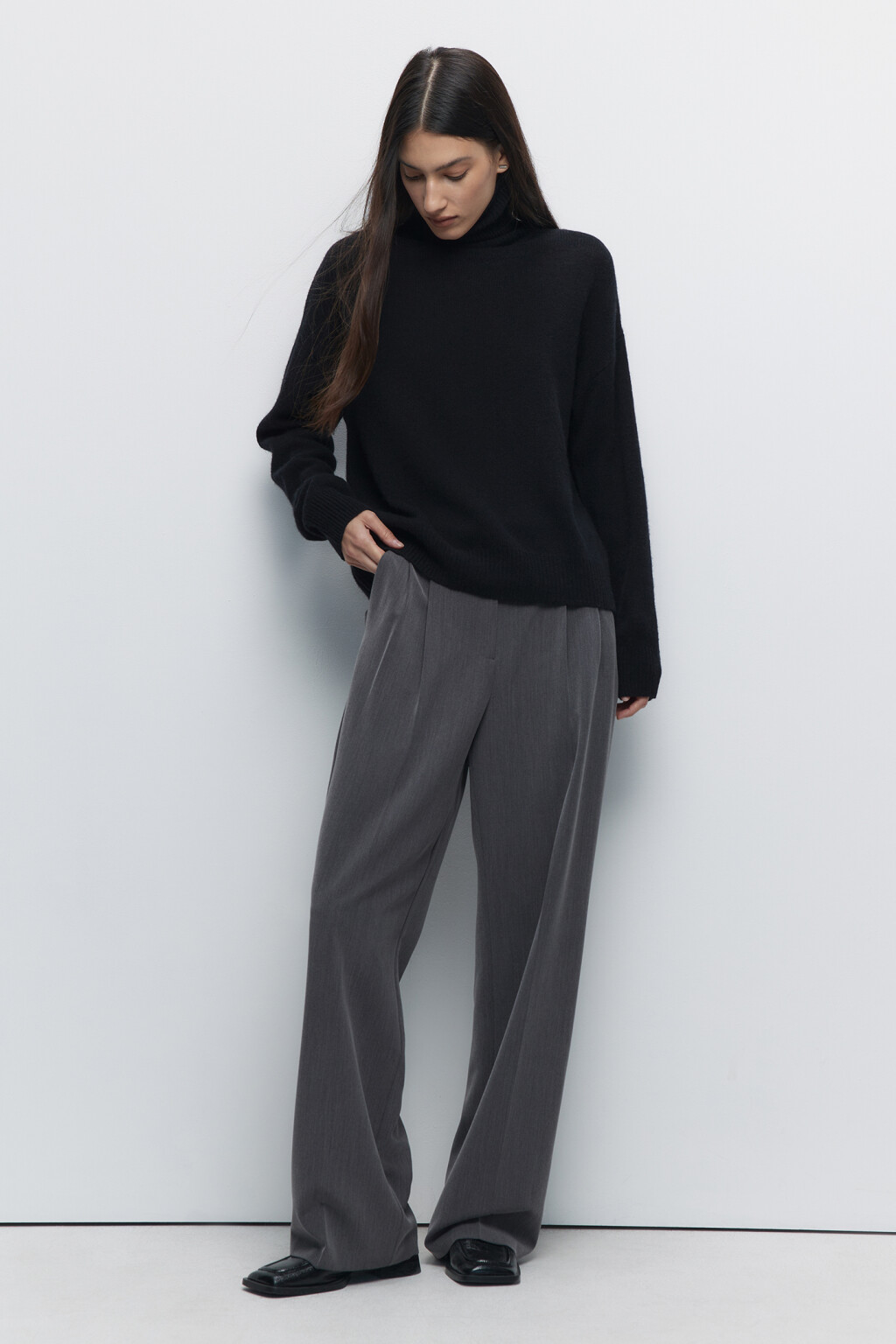 Свитер вязаный премиум из натуральной шерсти - цвет черный - 1