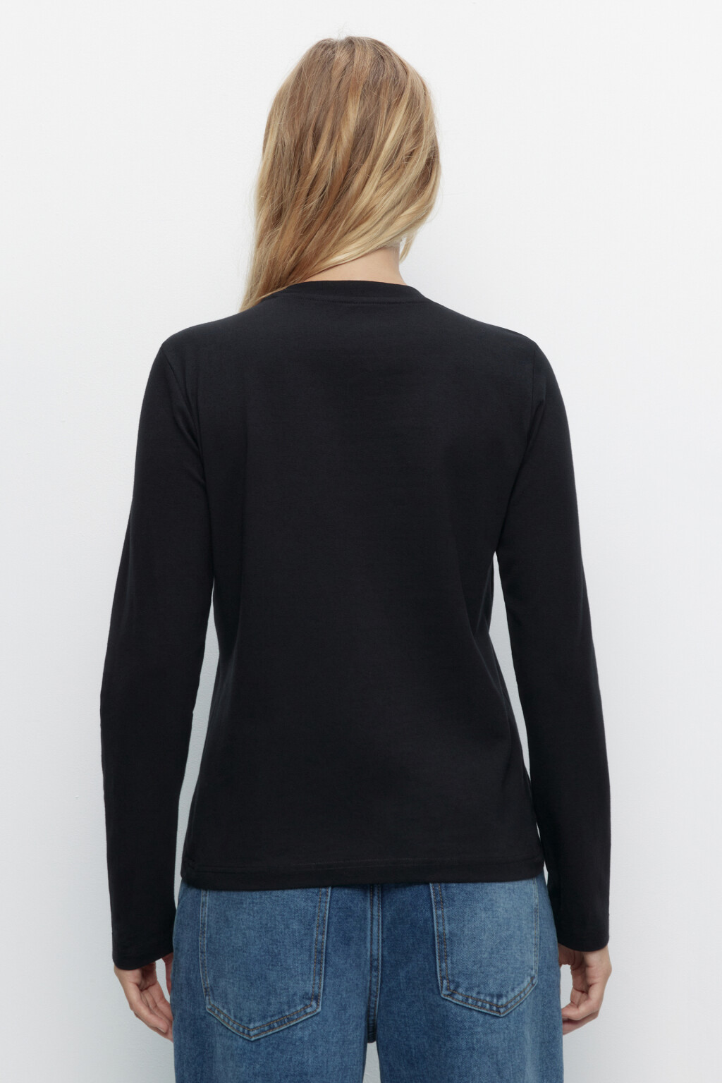 Лонгслив прямой хлопковый в базовых цветах - цвет черный - 4