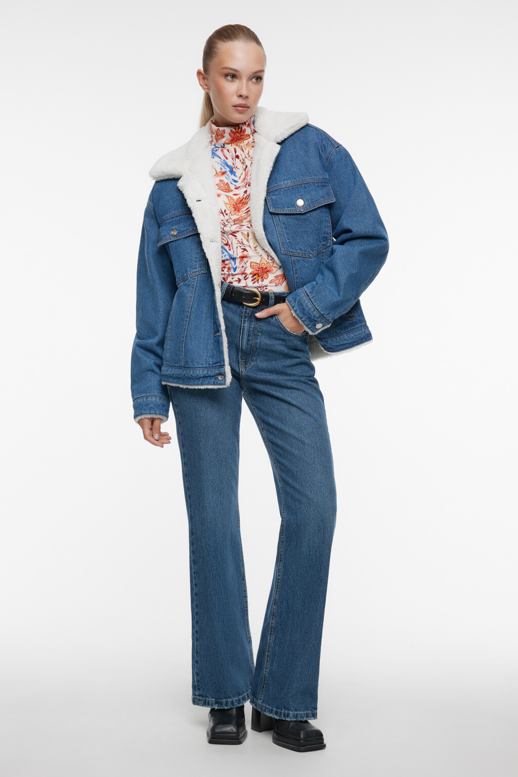 Джинсовые куртки для женщин — купить в интернет-магазине Befree