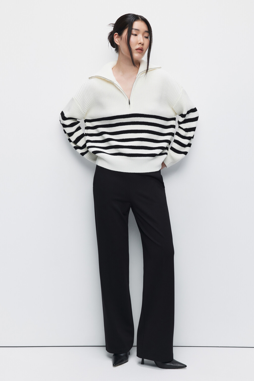 Свитер oversize вязаный с воротником на молнии - цвет белый - 1