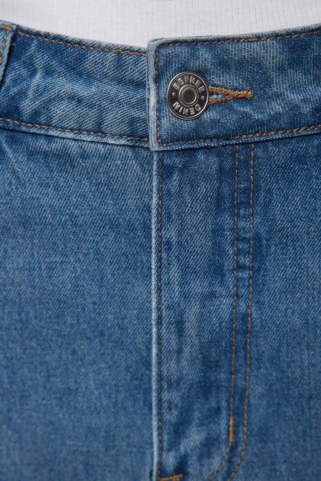 Юбка миди джинсовая прямая с карманами карго - цвет голубой - 5