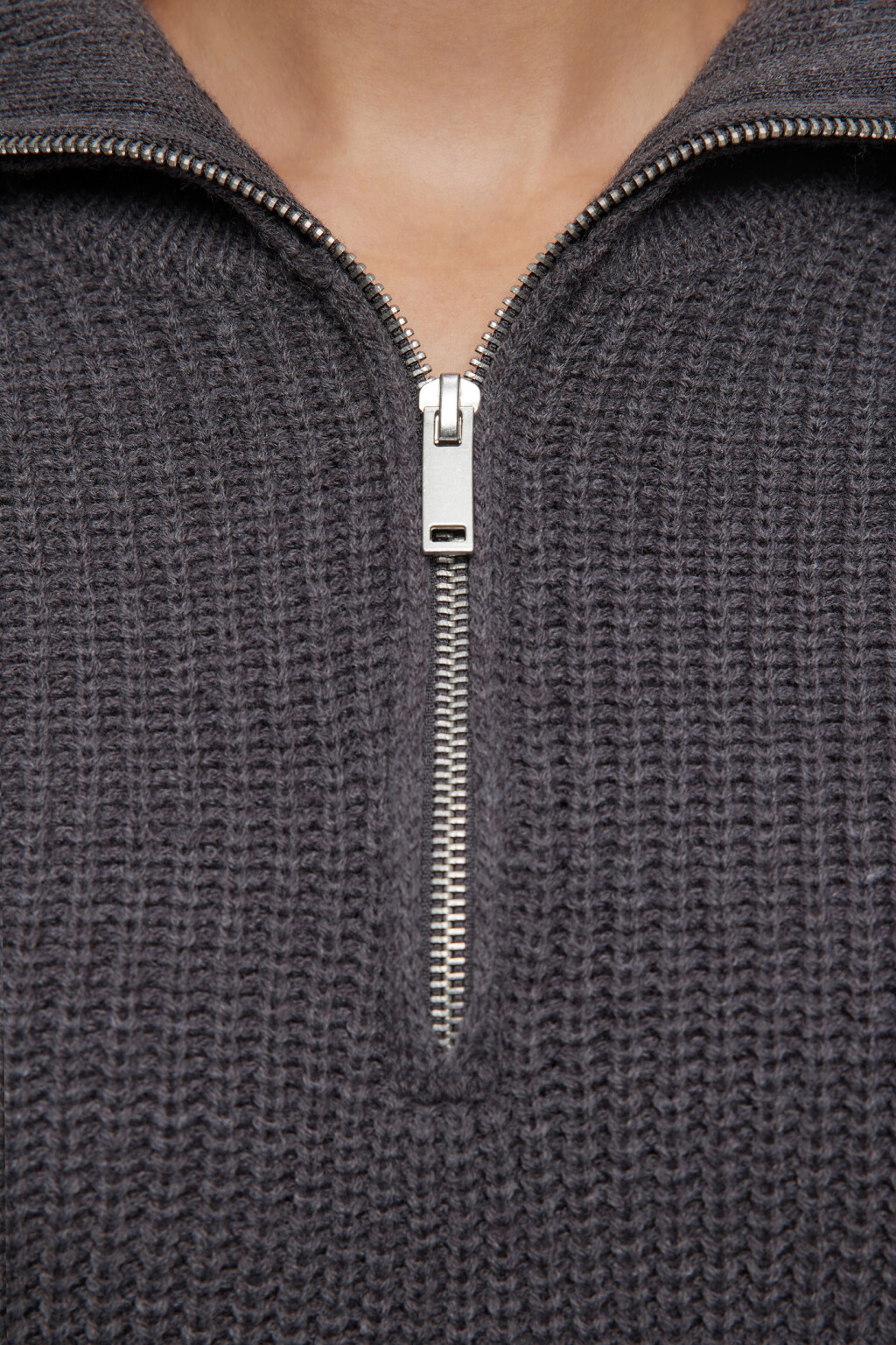 Джемпер вязаный свободный с воротником на молнии - цвет серый - 5