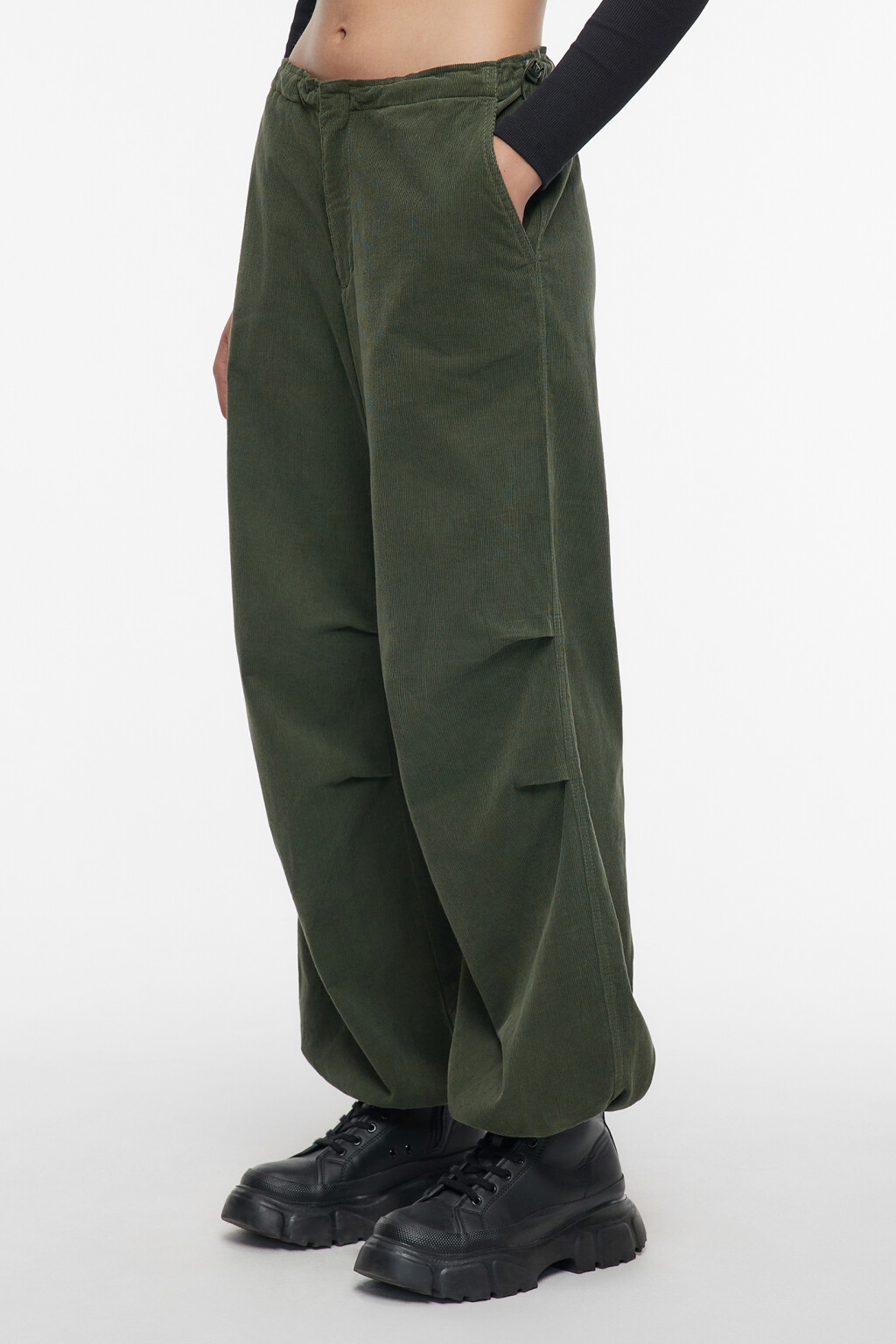 Брюки-парашюты широкие вельветовые на низкой посадке - цвет зеленый - 2