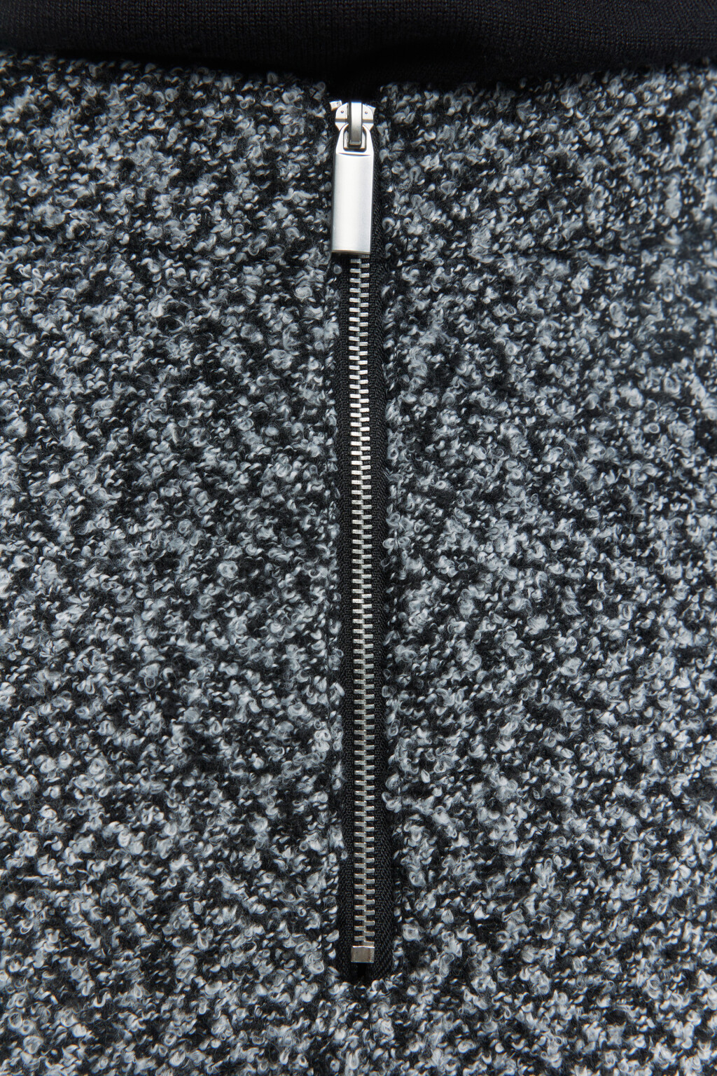 Юбка-карандаш мини прямая из ткани букле - цвет черный - 6