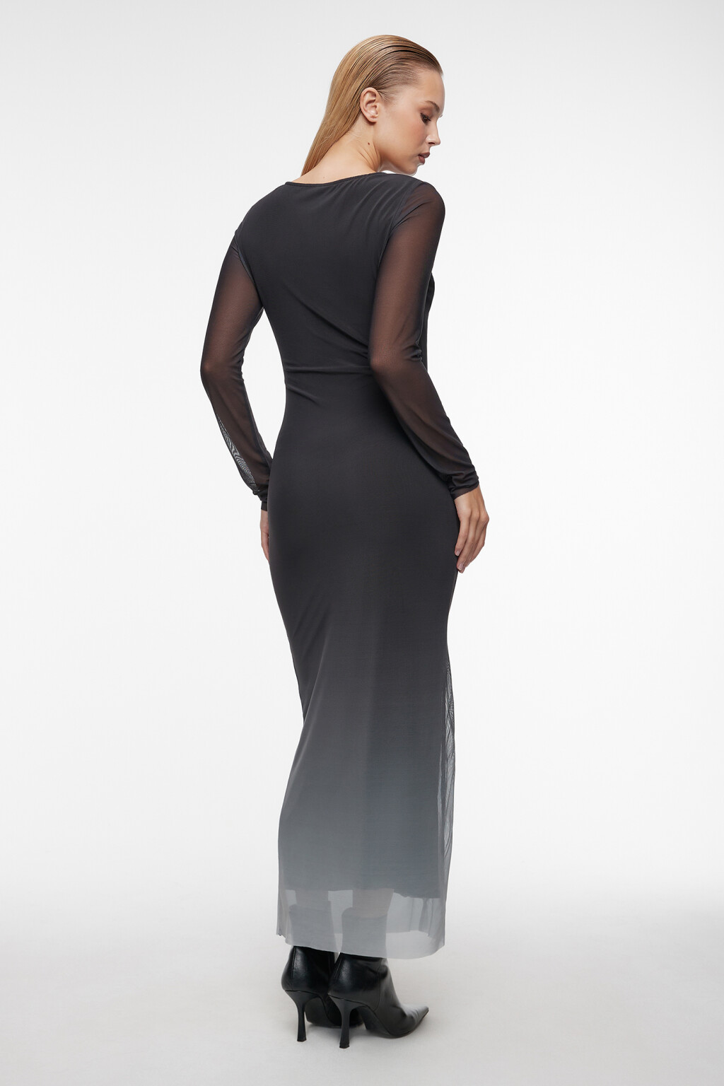 Платье макси облегающее градиентное с разрезом на бедре - цвет черный - 3