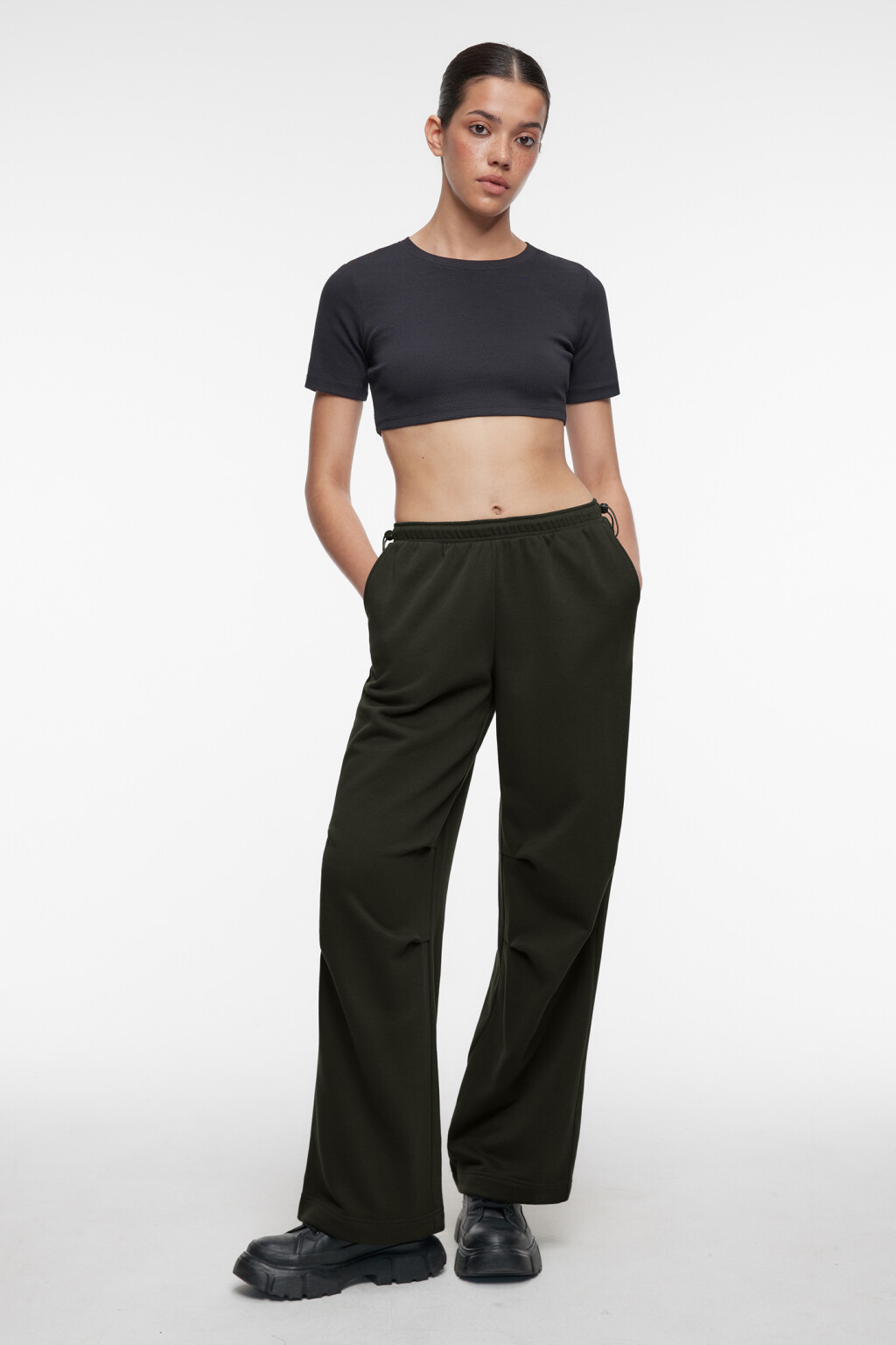 Брюки трикотажные с утяжками на поясе - цвет зеленый - 1