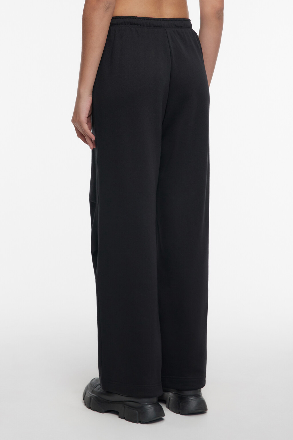 Брюки трикотажные с утяжками на поясе - цвет черный - 4