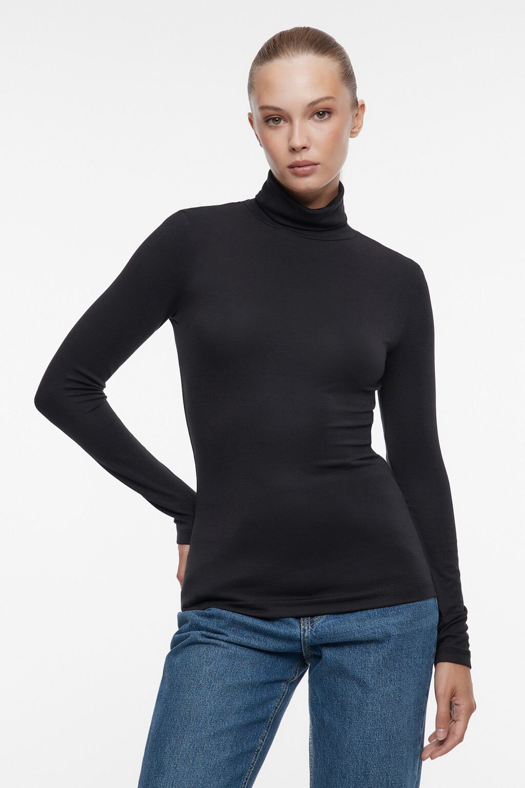 Водолазка вискозная облегающая с цветочным принтом - цвет черный - 1