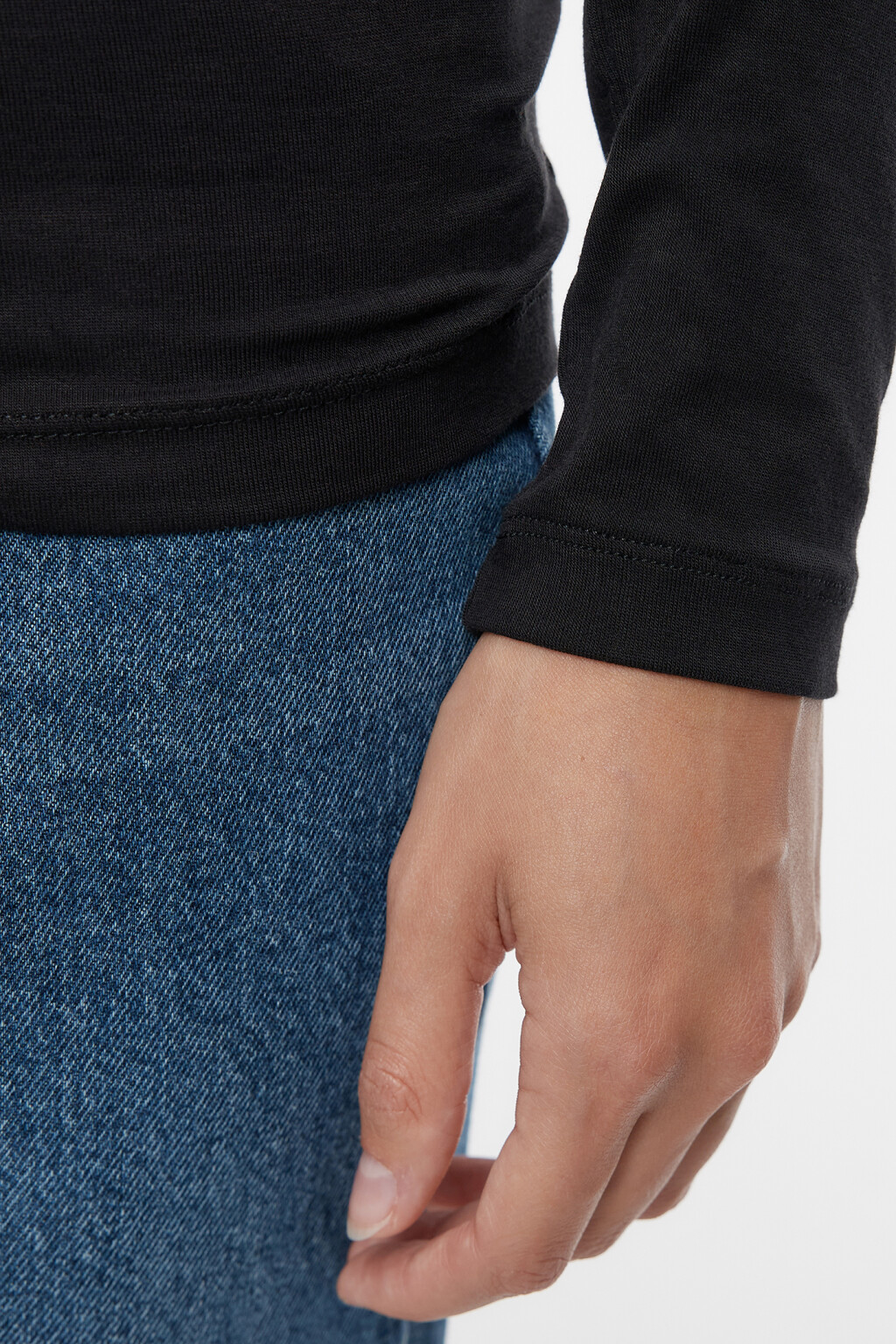 Водолазка вискозная облегающая с цветочным принтом - цвет черный - 6