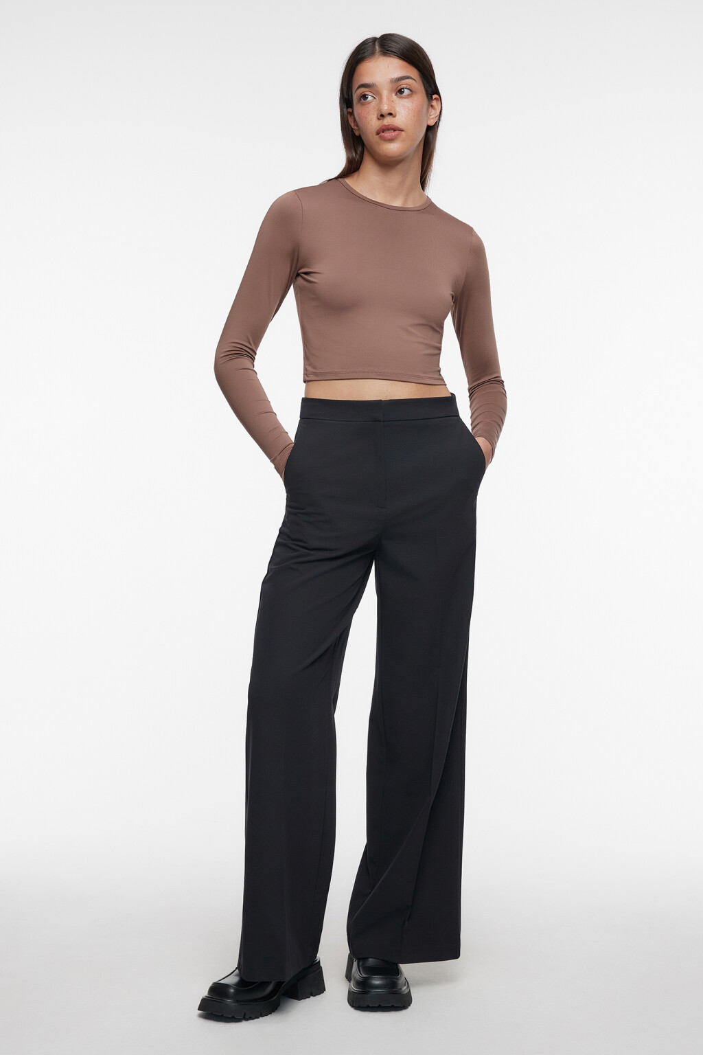 Лонгслив облегающий укороченный с круглым вырезом - цвет бежевый - 1