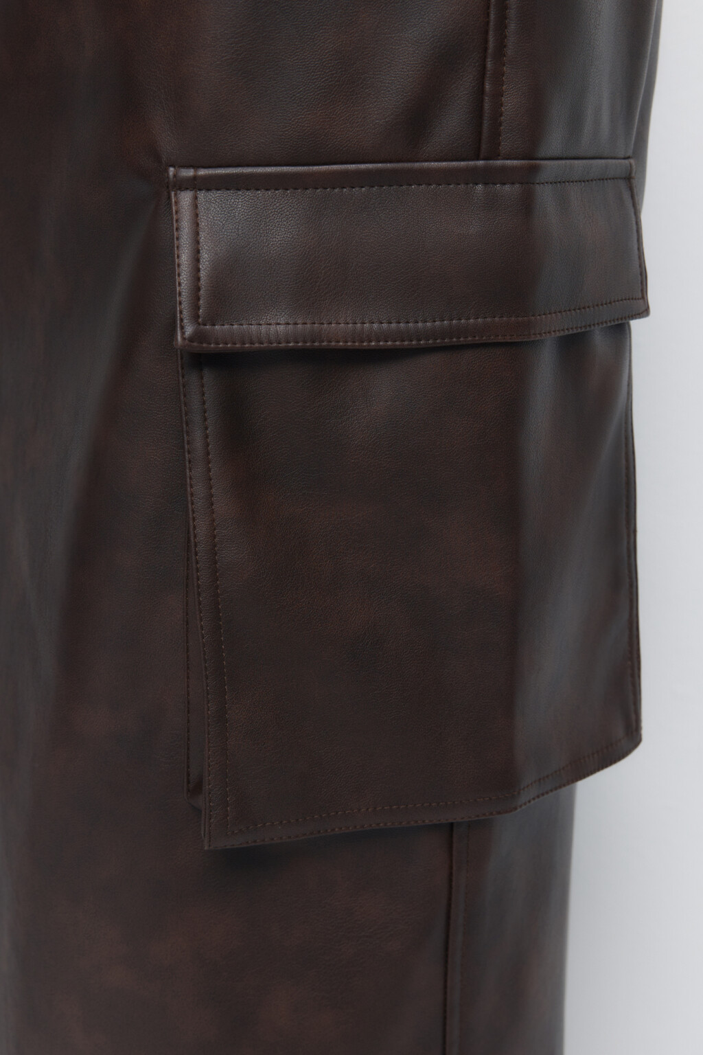 Юбка миди прямая с вареным эффектом - цвет коричневый - 6