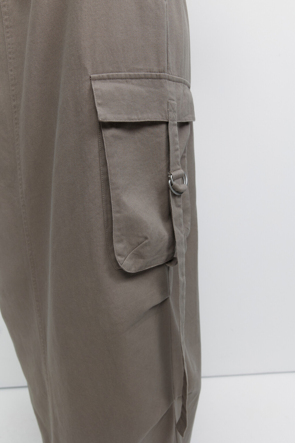 Юбка-парашют макси с карманами карго и разрезом - цвет серый - 6