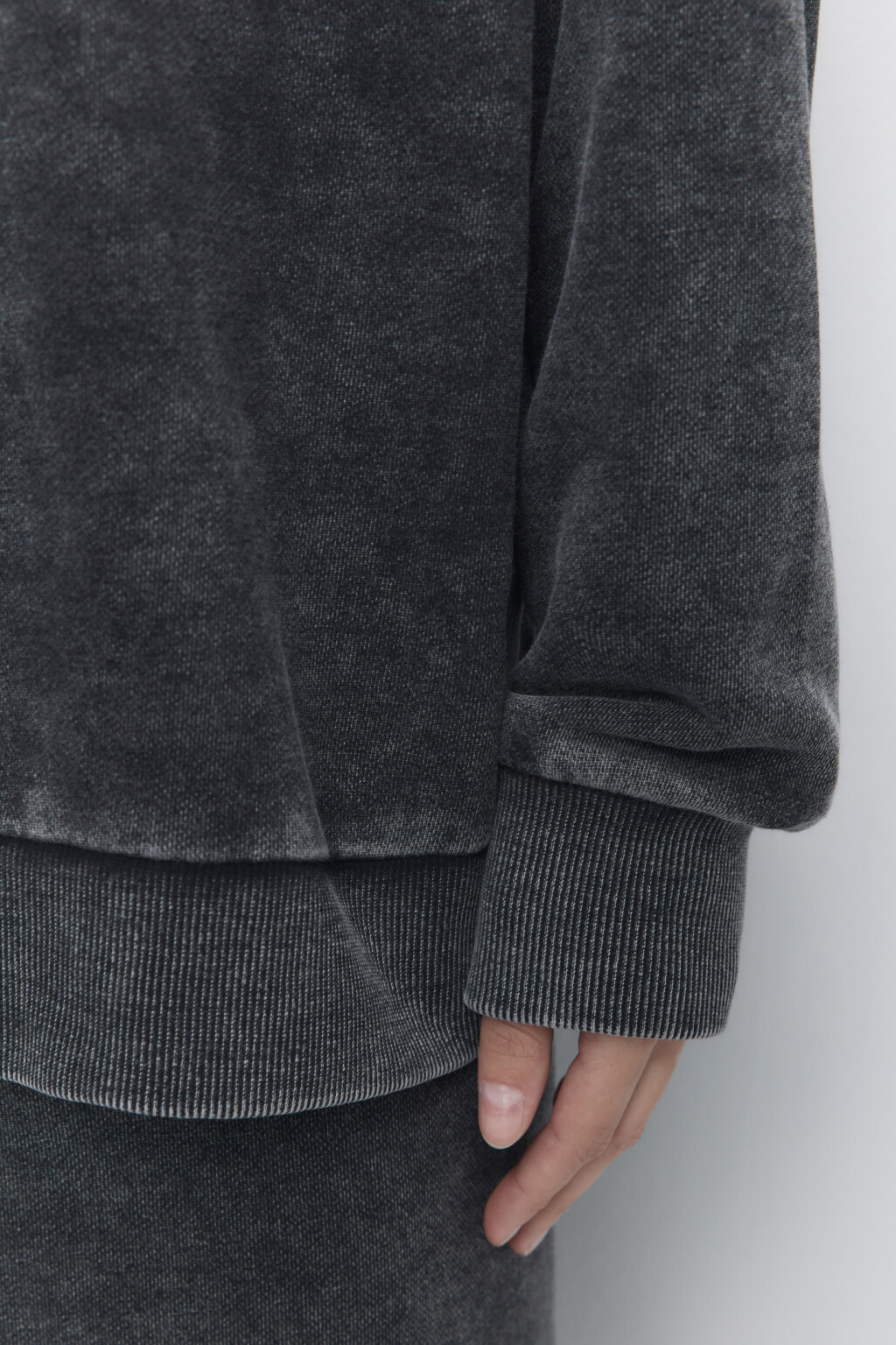 Свитшот oversize хлопковый с вареным эффектом - цвет серый - 7