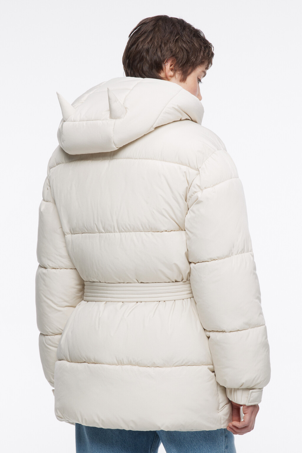 Куртка стеганая с поясом и ушками на капюшоне - цвет молочный - 5