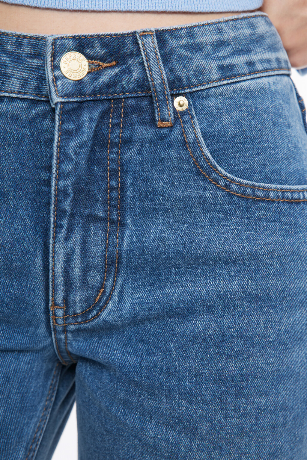 Джинсы широкие с патчем с собачками - цвет голубой - 9