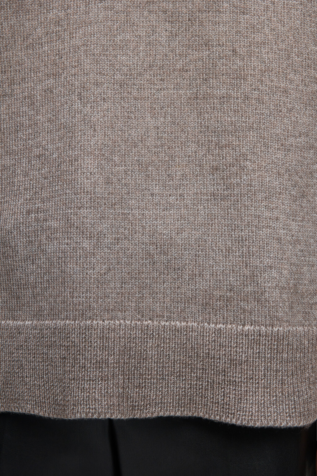 Жилетка вязаная свободная с V-вырезом - цвет бежевый - 7