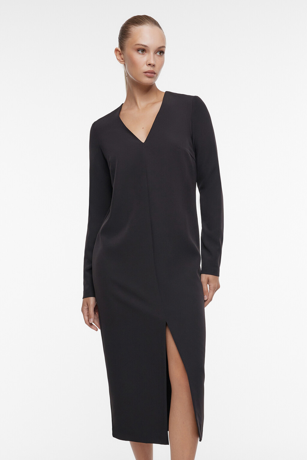 Платье миди прямое с длинными рукавами и разрезом - цвет черный - 2