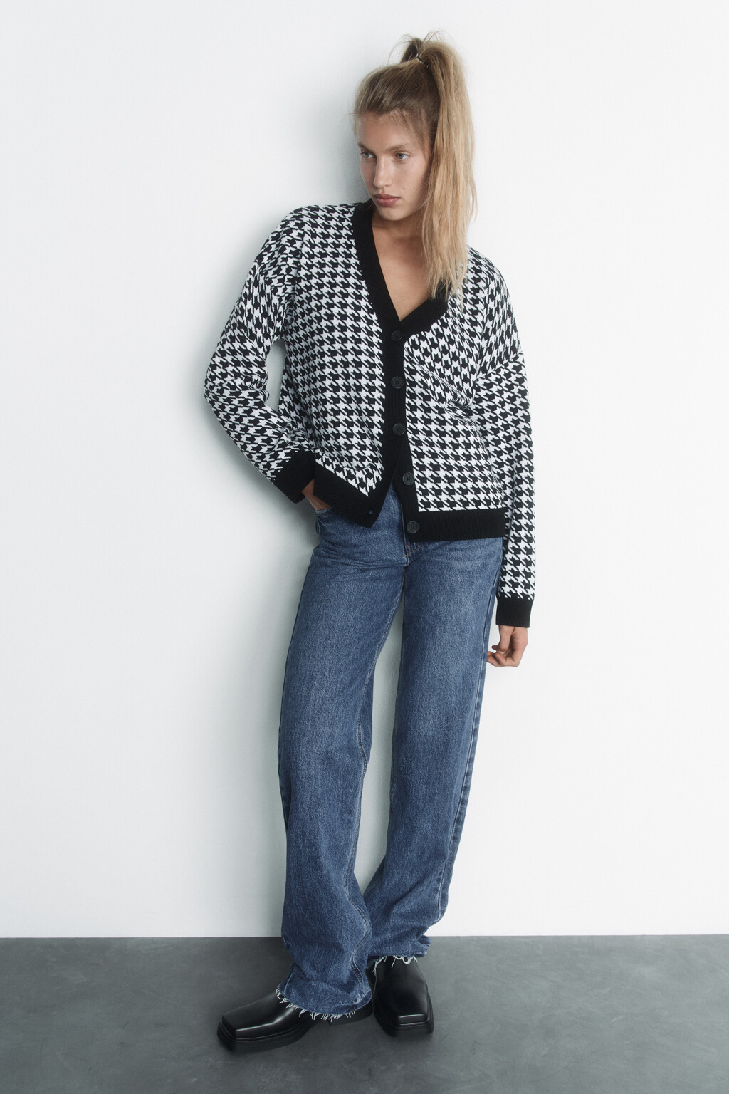 Кардиган вязаный свободный с принтом гусиная лапка - цвет черный - 8