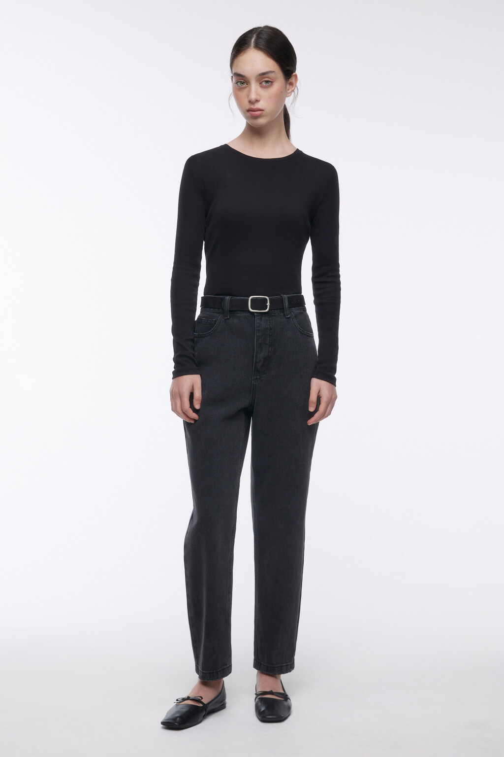 Джинсы mom's с ремнем из искусственной кожи - цвет черный - 5